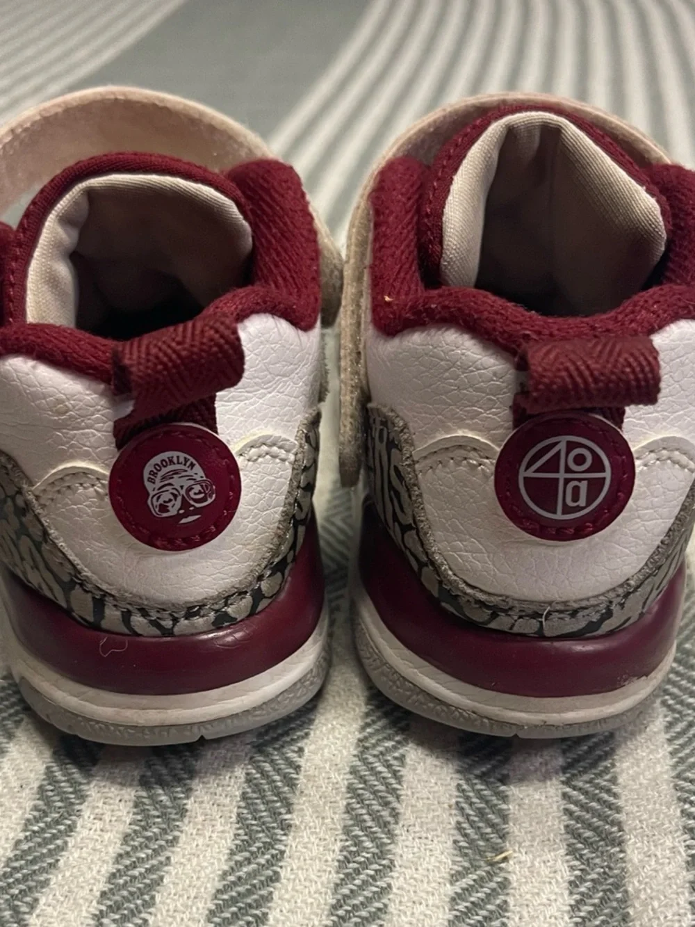 Nike‎ Air Jordan Spizike Red Team Wolf Grey White Maroon Low-Top Sneaker